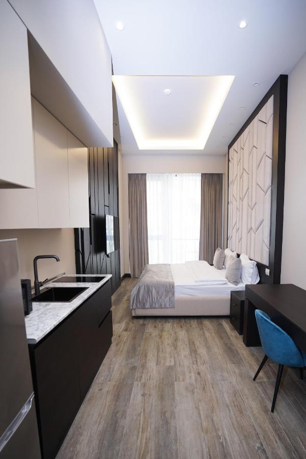Soho Apart Hotel Yerevan Bagian luar foto