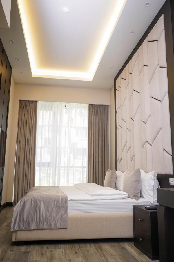 Soho Apart Hotel Yerevan Bagian luar foto