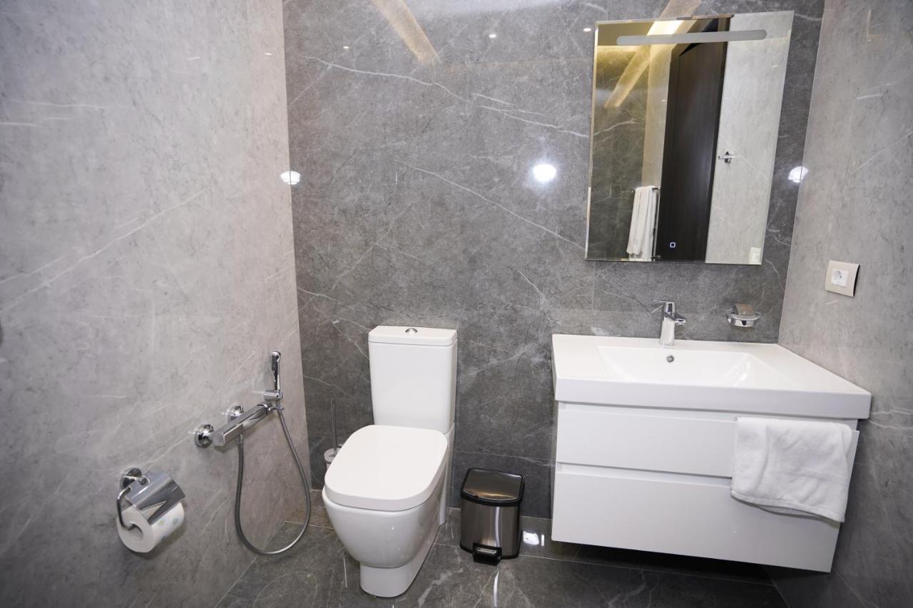 Soho Apart Hotel Yerevan Bagian luar foto