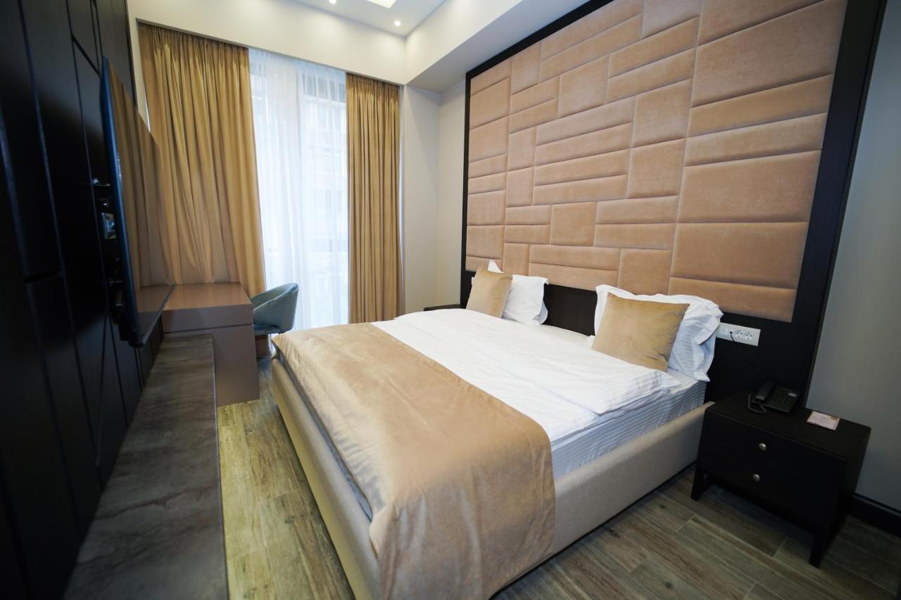 Soho Apart Hotel Yerevan Bagian luar foto