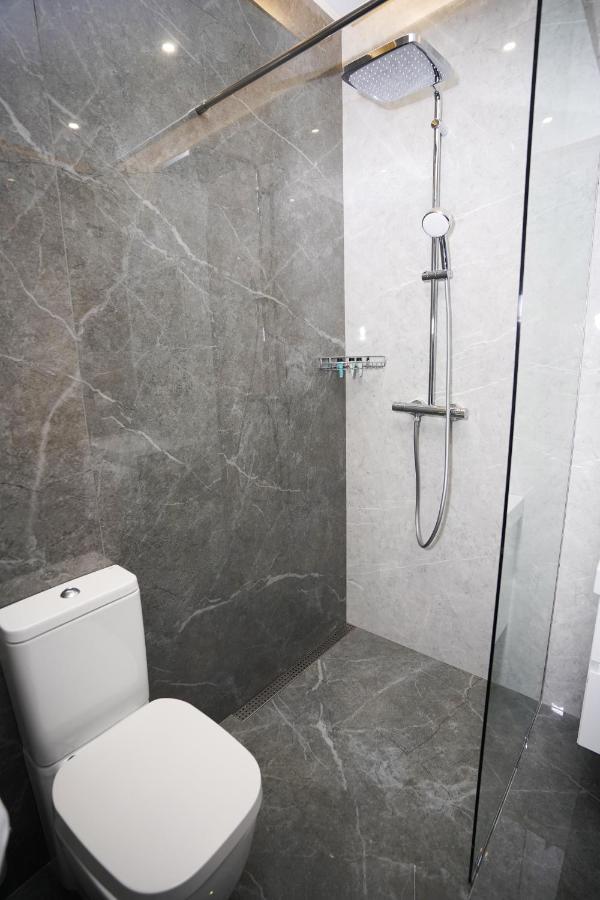 Soho Apart Hotel Yerevan Bagian luar foto