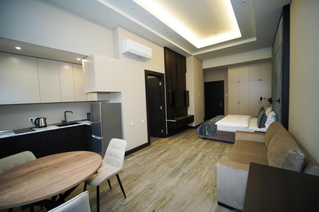 Soho Apart Hotel Yerevan Bagian luar foto