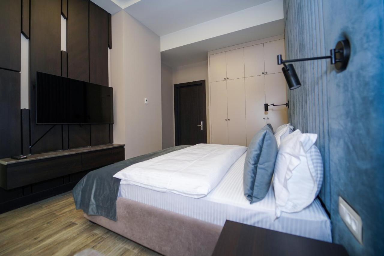Soho Apart Hotel Yerevan Bagian luar foto